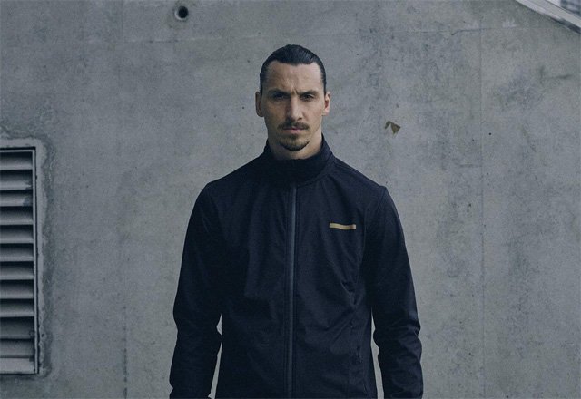 A-Z Ibrahimovic abre