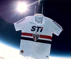 A Penalty vai continuar como fornecedora de material esportivo do São Paulo capa