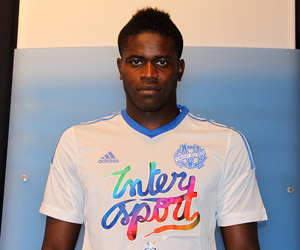 Olympique de Marselha lança camisa em apoio à diversidade capa