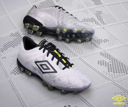 Chuteira UX-2 Umbro capa