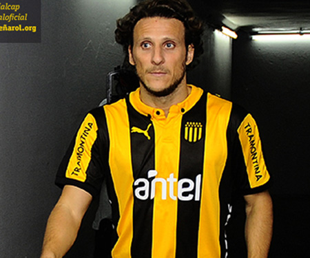 Camisas do Peñarol 2015-2016 Puma capa Camisas do Peñarol 2015-2016 Puma capa