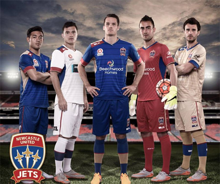 Camisas do Newcastle Jets 2015-2016 BLK