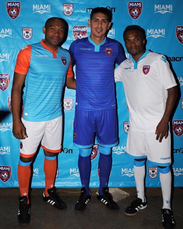 Maillot de foot homme Macron Miami FC grand bleu orange avec