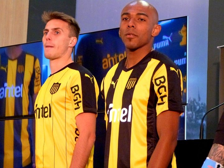 Camisas do Peñarol 2016-2017 Puma abre