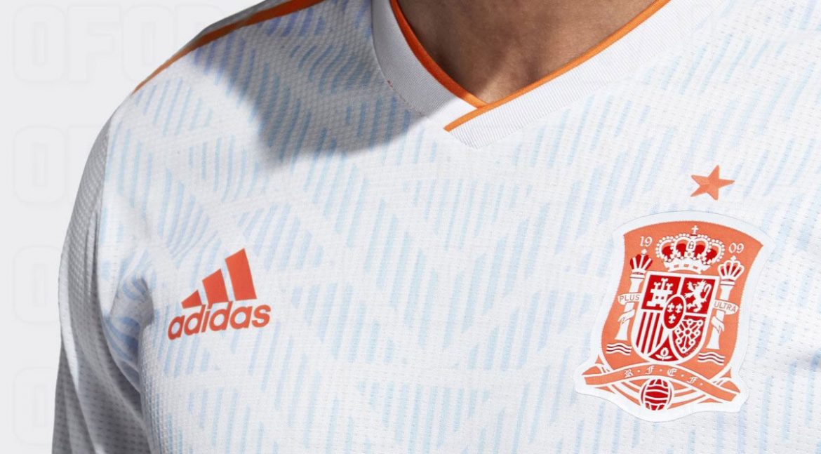 Camisas da Espanha 2018 Adidas Reserva abre