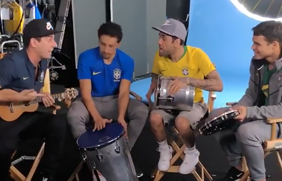 Dani Alves Camisas da Seleção Brasileira