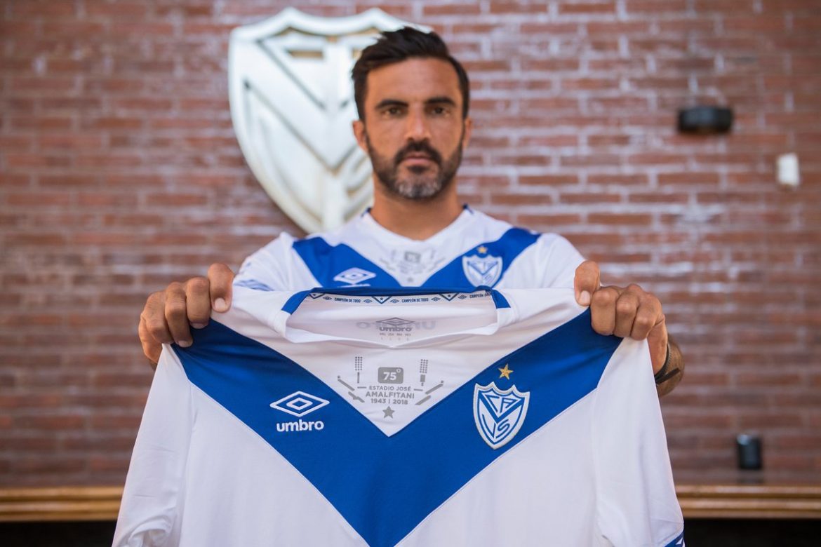 Velez 75 anos Amalfitani abre