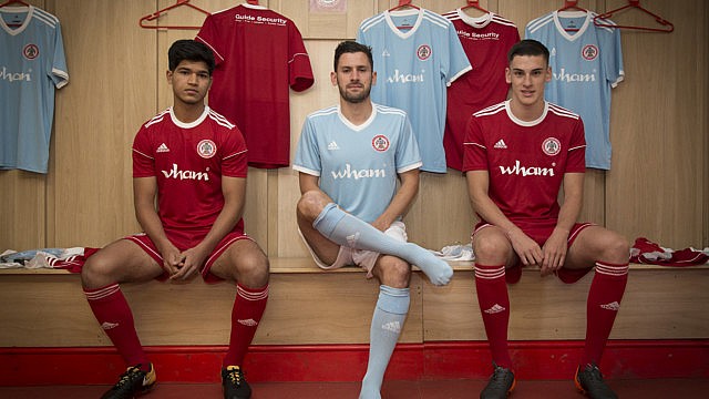 Camisas do Accrington Stanley 2018-2019 Adidas (1) Camisas do Accrington Stanley 2018-2019 Adidas