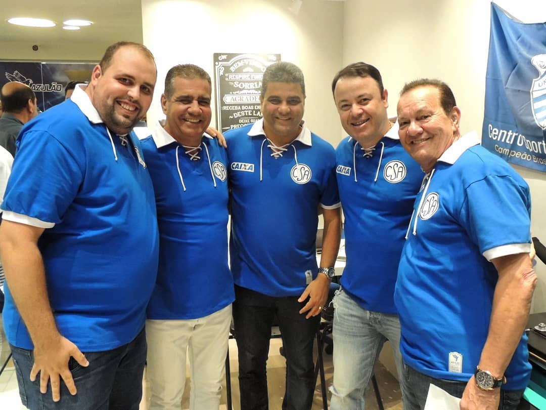 Camisa retrô do CSA 1923 Azulão abre