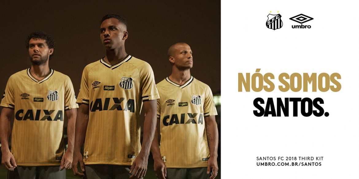 Quarta camisa dourada do Santos 2018-2019 Umbro abre