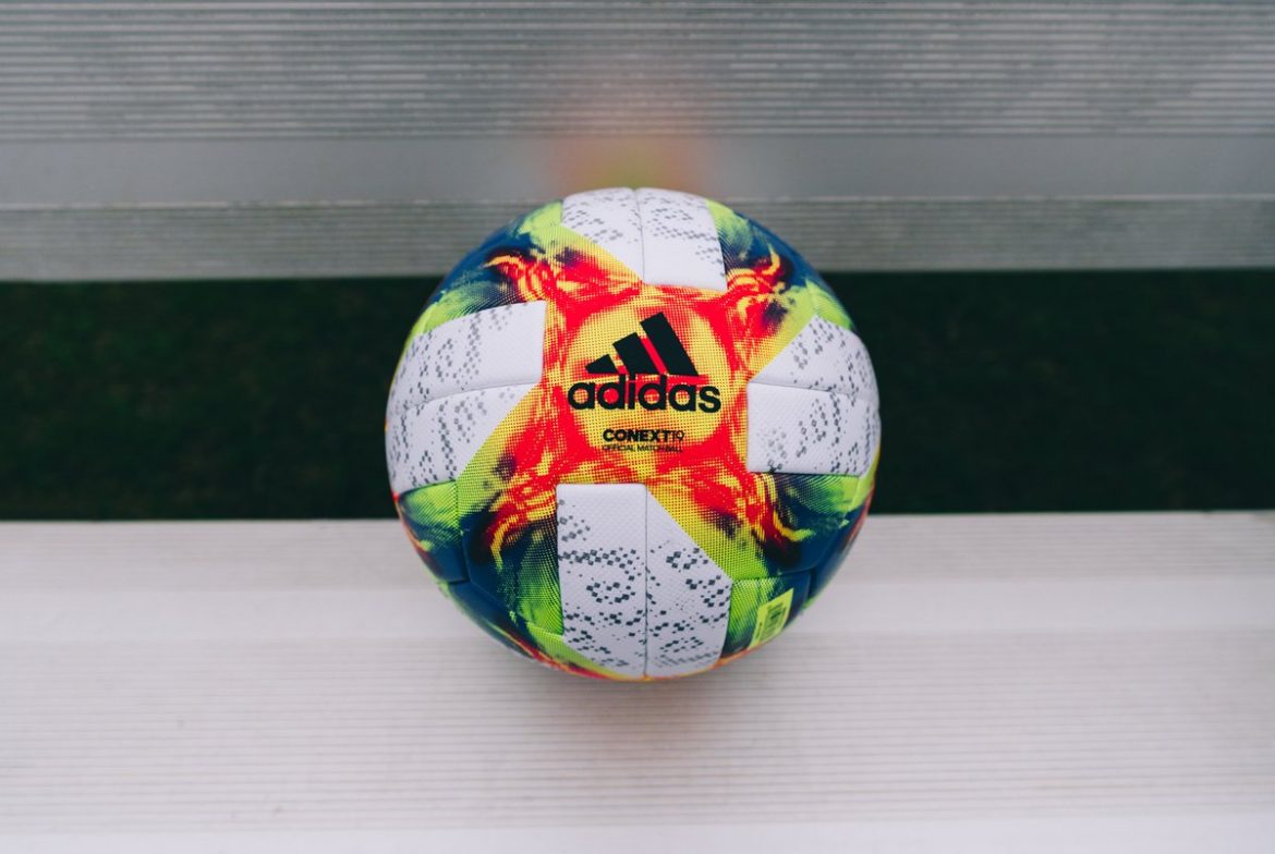 Adidas Conext 19