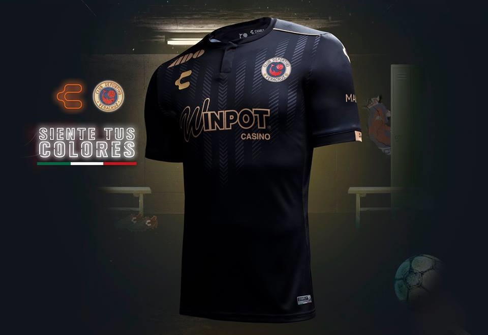 Camisa comemorativa do Tiburones de Veracruz 2019 Charly