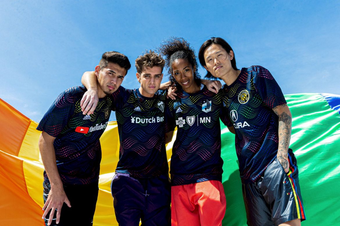 MLS lança camisas pre-match para a Pride Night
