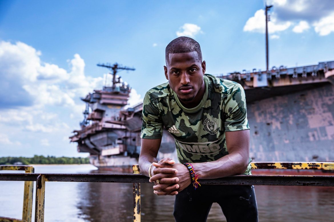 camisa pre-match "Military"