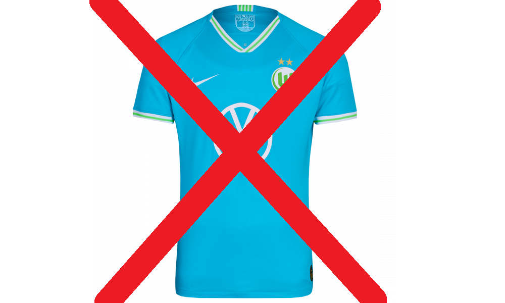 Torcida do Wolfsburg faz protesto contra camisa da equipe