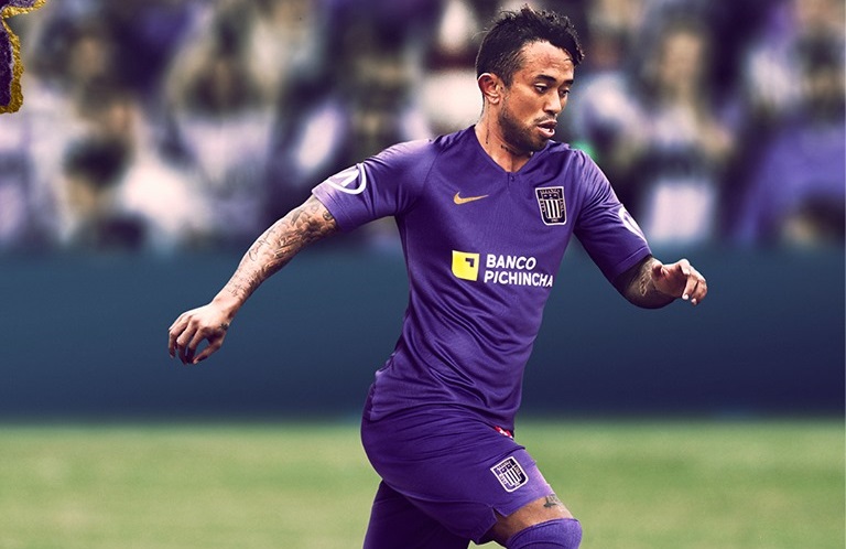 Señor de Los Milagros Camisa roxa do Alianza Lima 2019 Nike