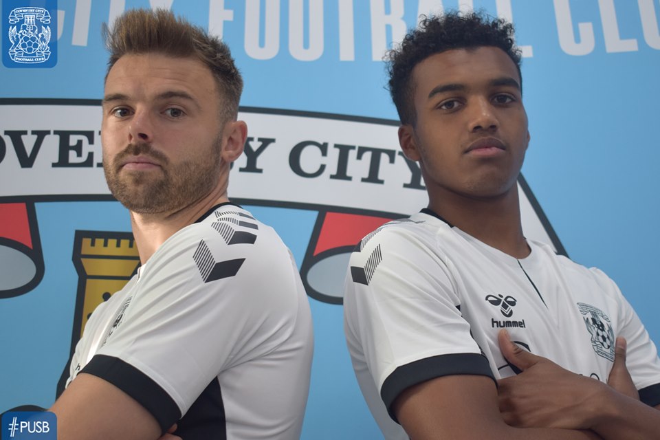 2Tone Terceira camisa do Coventry City 2019-2020 Hummel