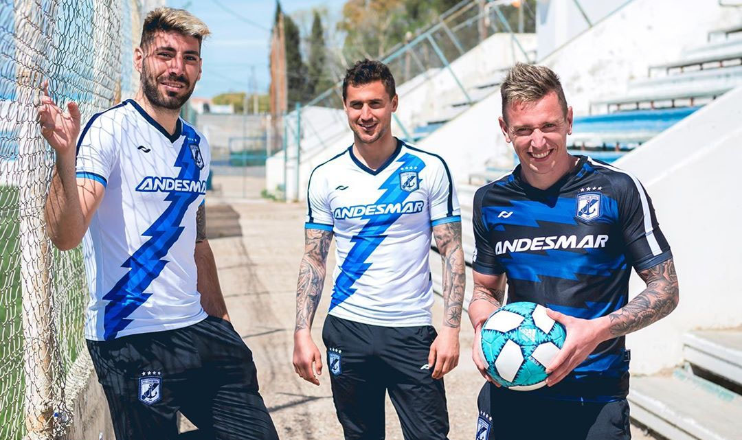 Camisas do Guillermo Brown 2019-2020 Coach Franco Carabajal abre