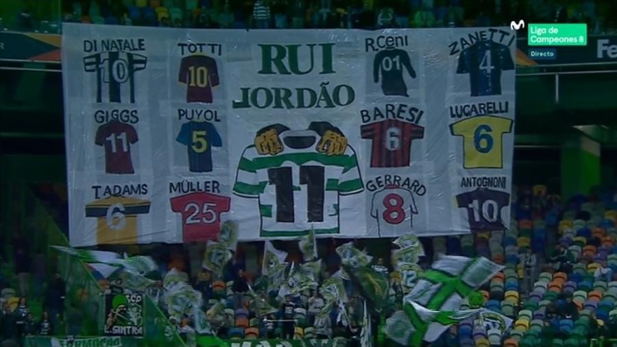 Rogério Ceni é lembrado em bandeirão do Sporting Club