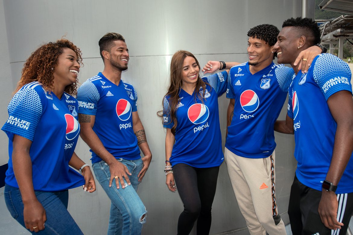 Camisas do Millonarios 2020 Adidas Titular abre