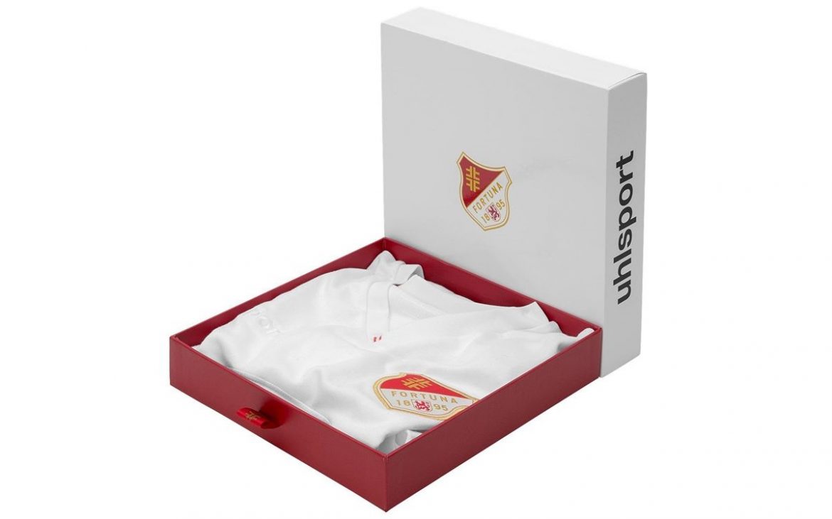 Camisa de 125 anos do Fortuna Düsseldorf 2020-2021 Uhlsport (1) Camisa de 125 anos do Fortuna Düsseldorf 2020-2021 Uhlsport