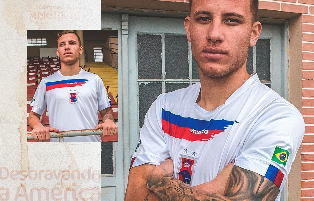 Camisa retrô do Paraná Clube 2007 Valente