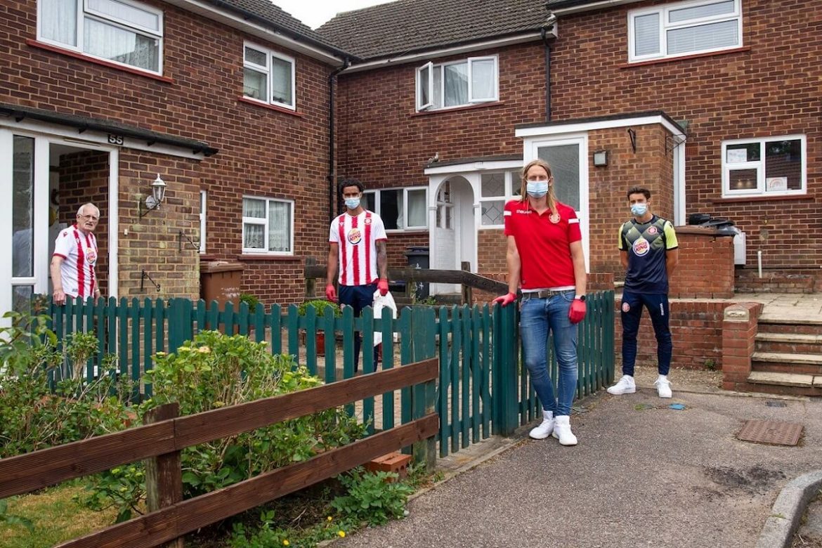 Camisas do Stevenage 2020-2021 Macron