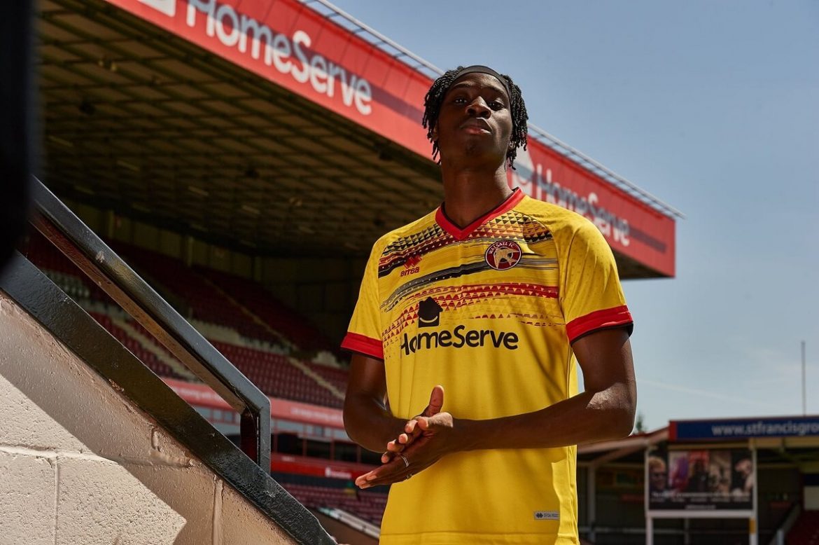 Camisas do Walsall FC 2020-2021 Erreà