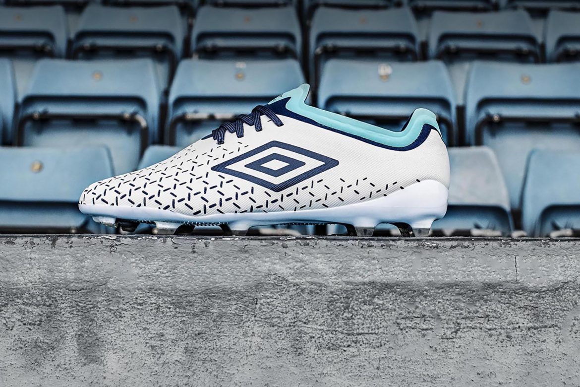 Umbro Brasil aproveita Fla-Flu para lança nova Velocita 5