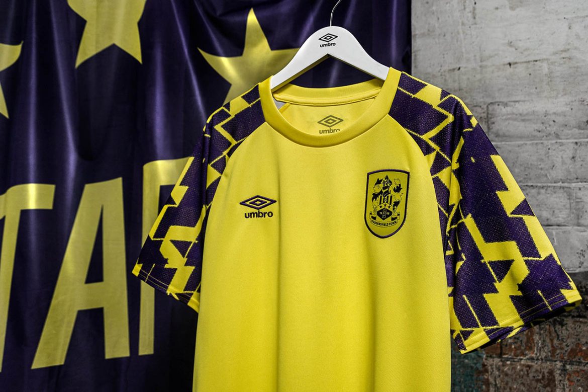 Terceira camisa do Huddersfield Town 2020-2021 Umbro