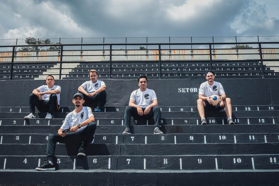 Time de eSports do Corinthians ganha uniforme da Nike com escudo exclusivo