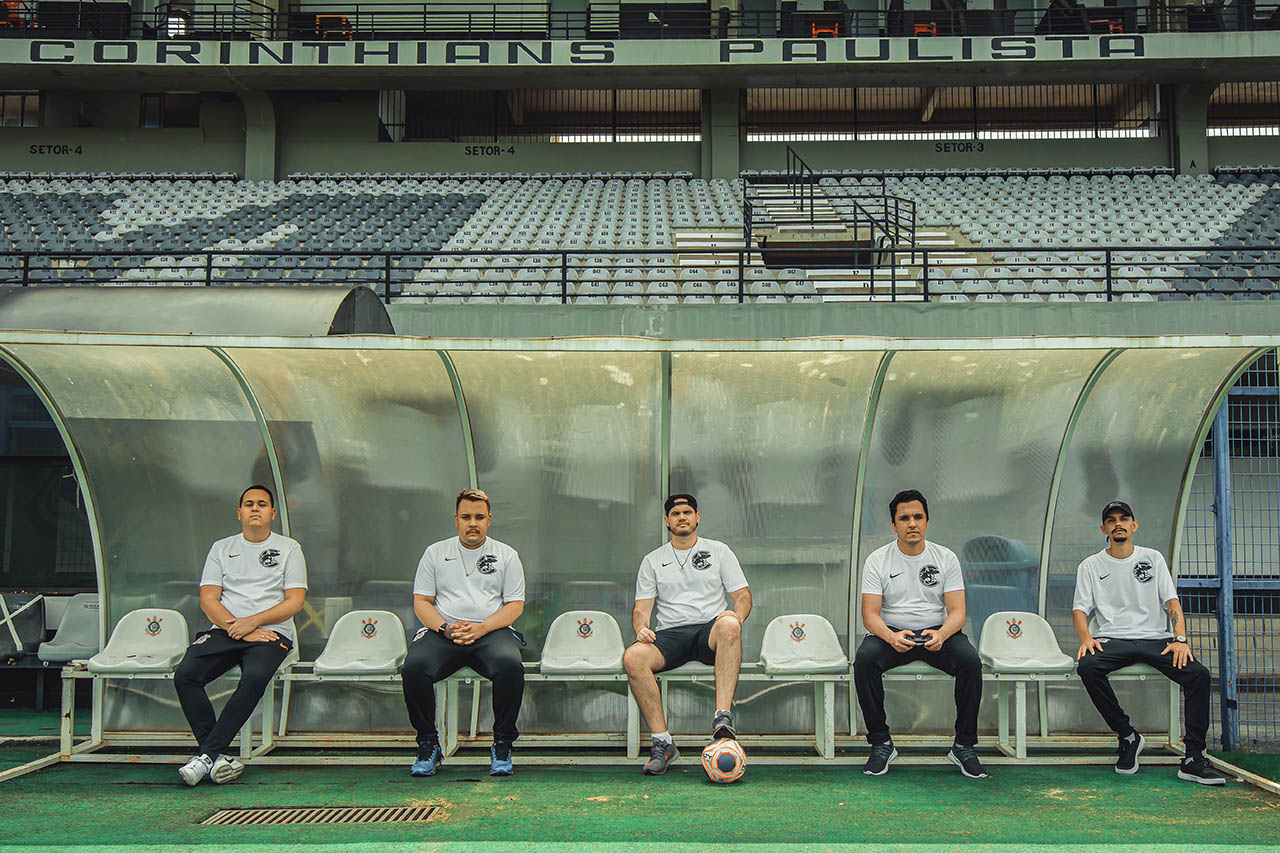 Time de eSports do Corinthians ganha uniforme da Nike com escudo exclusivo