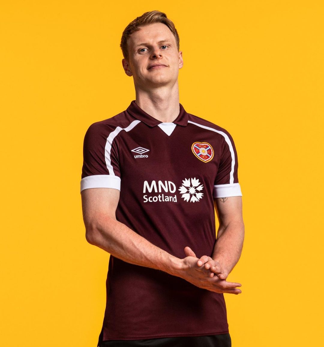 Maillot De Football Heart Of Midlothian 2022-23 Umbro - Taille M - Rouge - Occasion