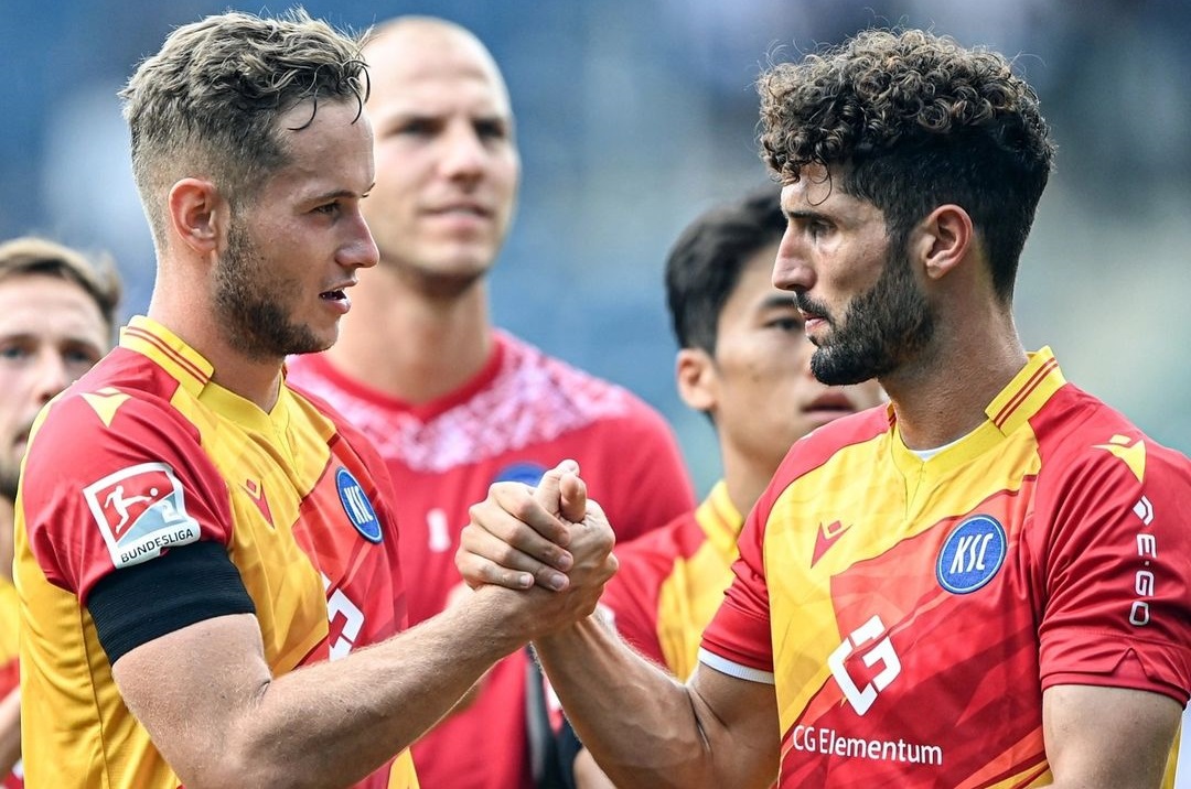 Camisas do Karlsruhe SC 2021-2022 Macron