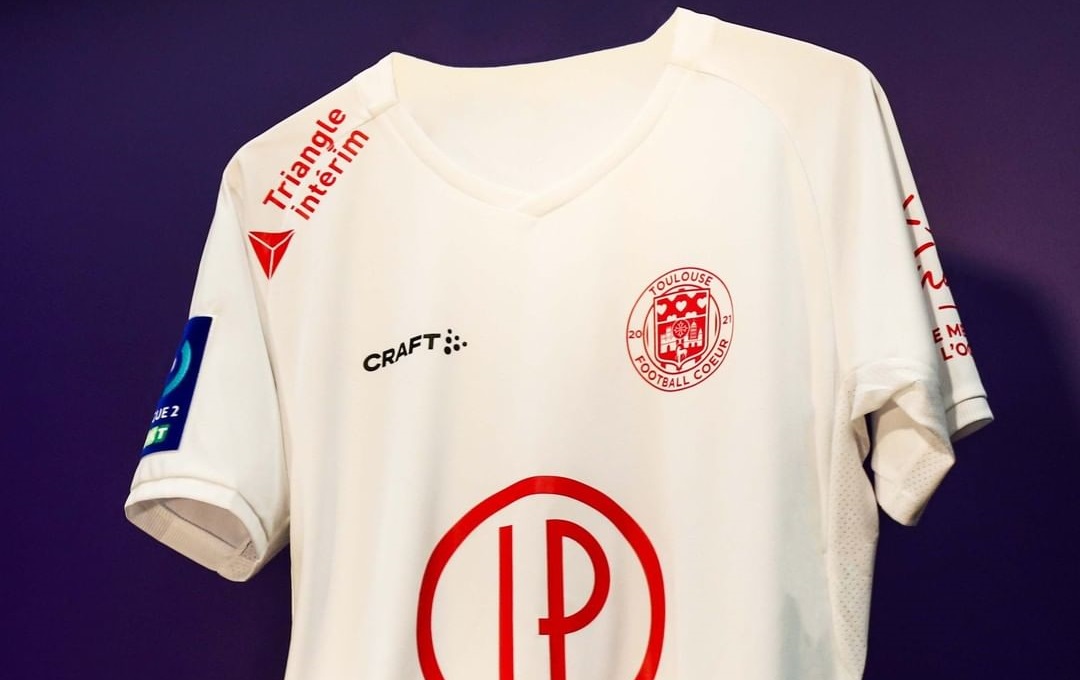 Terceira camisa do Toulouse FC 2021-2022 é revelada pela Craft