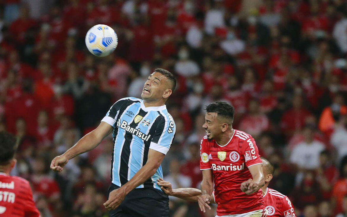 Internacional v Gremio - Brasileirao 2021