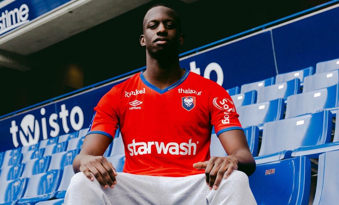 Camisa especial do SM Caen 2021-2022 é revelada pela Umbro