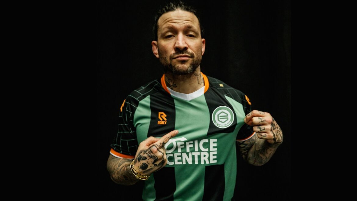 Terceira camisa do FC Groningen 2021-2022 é revelada pela Robey (1) Terceira camisa do FC Groningen 2021-2022 é revelada pela Robey