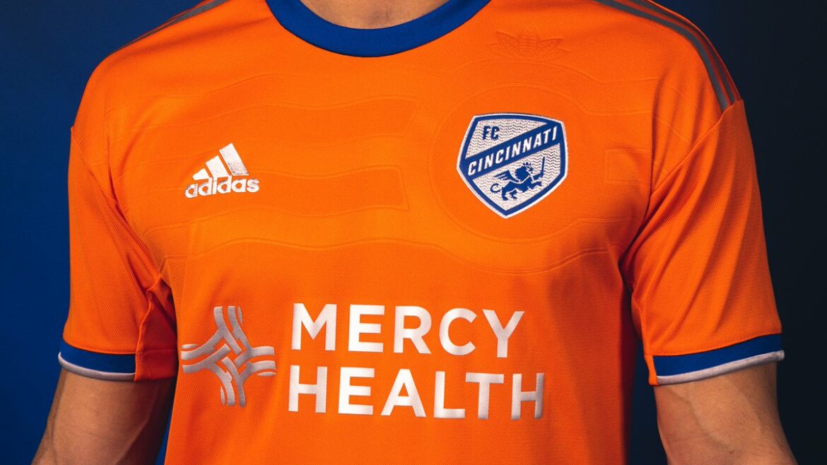 Camisas do FC Cincinnati 2022 Adidas MLS a