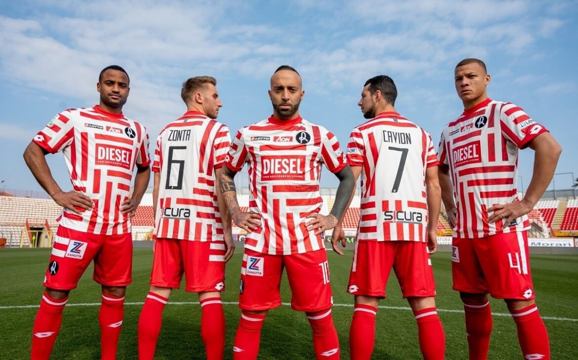 Camisa especial do LR Vicenza 2022 é lançada pela Lotto (1) Camisa especial do LR Vicenza 2022 é lançada pela Lotto