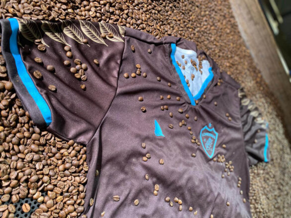 Londrina EC lança camisa especial em homenagem ao café