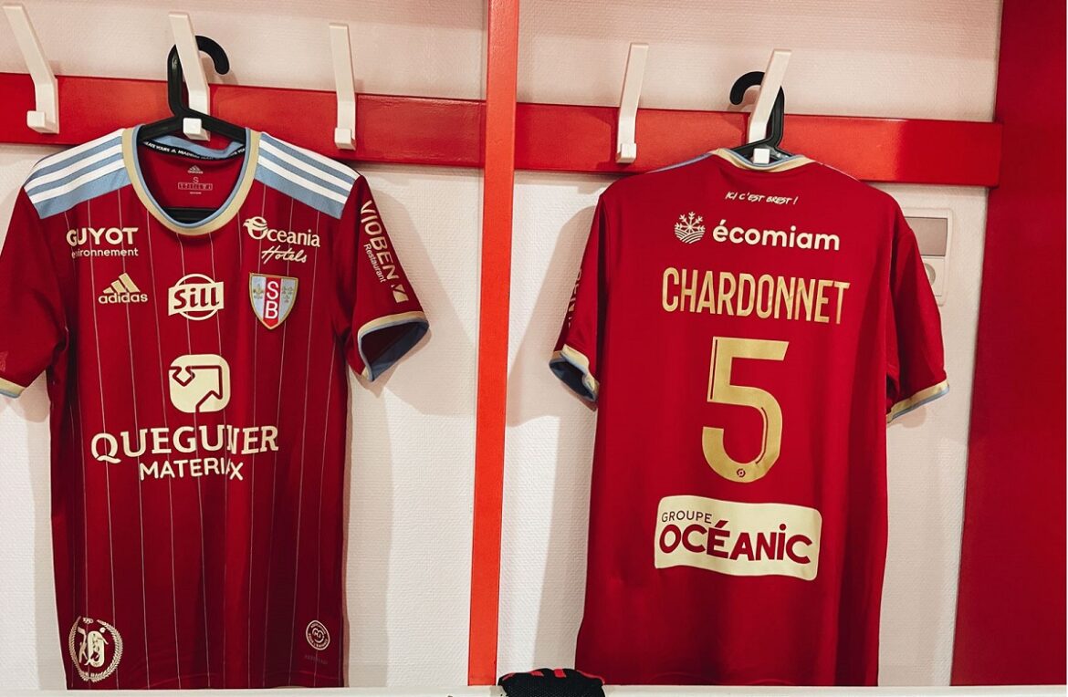 Camisa de 70 anos do Stade Brestois 2022 é lançada pela Adidas