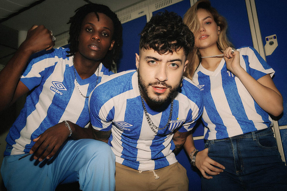 camisa titular do Avaí FC 2022-2023 Umbro