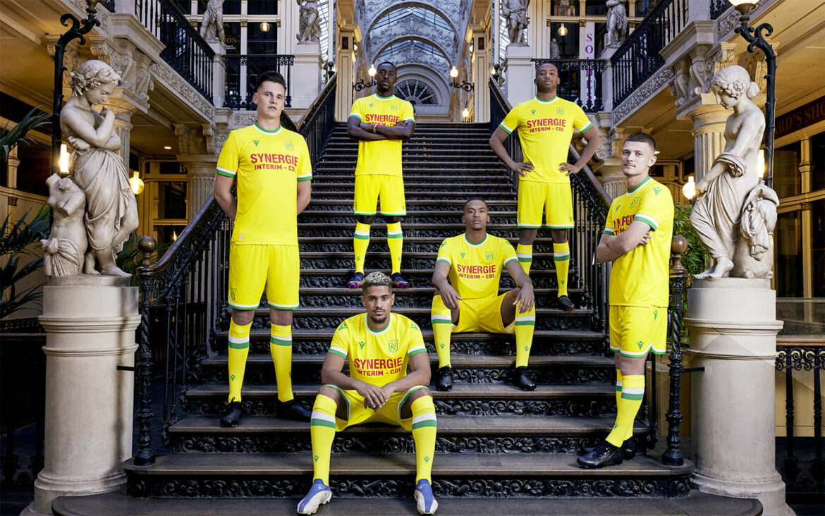 Camisa titular do FC Nantes 2022-2023 é revelada pela Macron