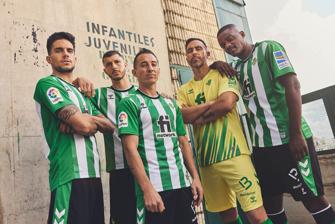 Camisa titular do Real Betis 2022-2023 Hummel a