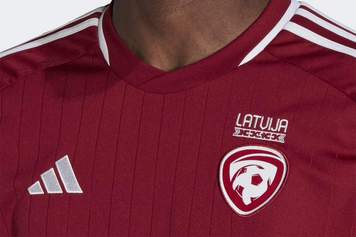 Camisa titular da Letônia 2022-2023 Adidas a Camisa titular da Letônia 2022-2023 Adidas a