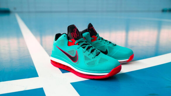 Liverpool FC Nike LeBron 9 Low a