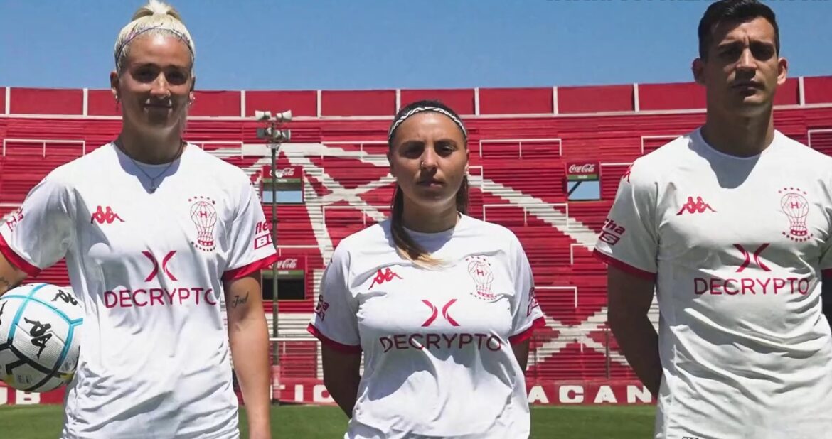 Camisa titular do CA Huracán 2022 é lançada pela Kappa