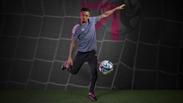 Adidas lança chuteira Predator Accuracy