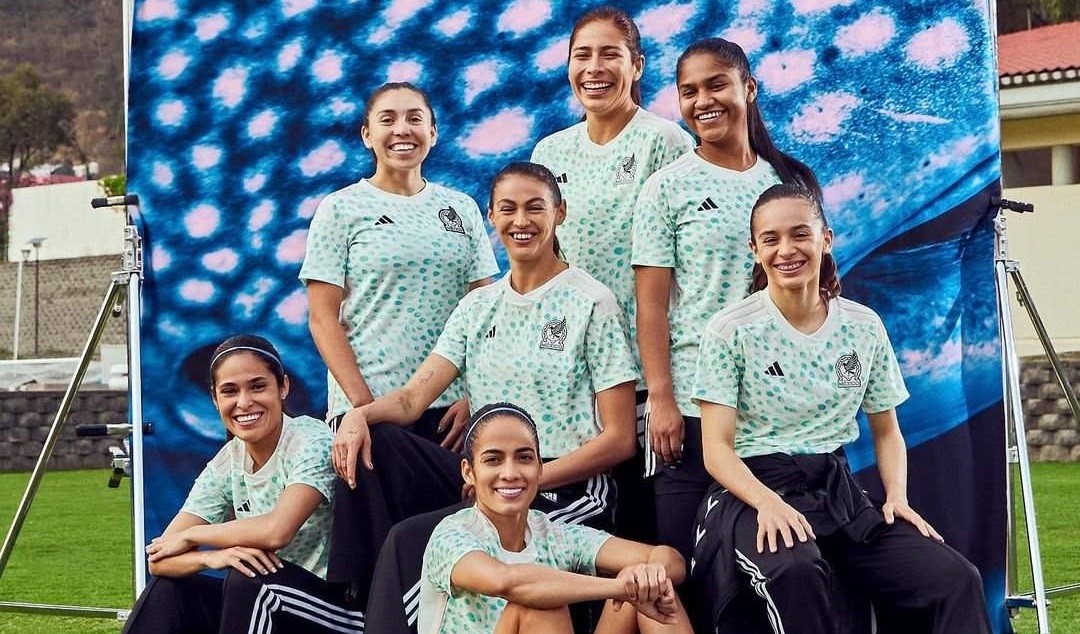 Adidas lança camisa reserva do México Feminino 2023